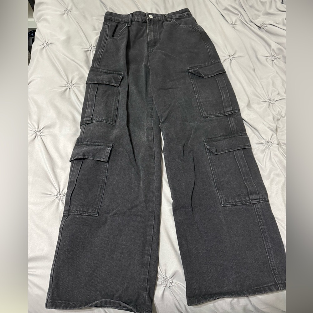 cargo jeans black